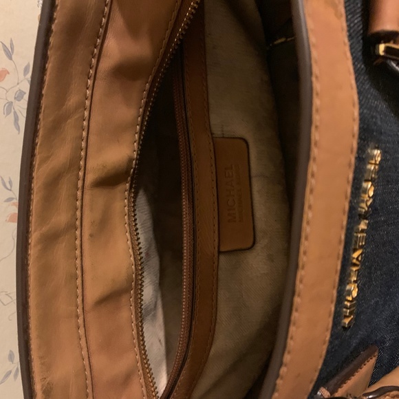 Designer Purses - Picture 2 of 5